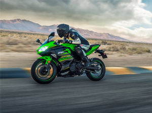 Kawasaki Ninja 400 ปี 2022 รถสปอร์ตบิ๊กไบค์ขวัญใจวัยรุ่นไทยโฉมใหม่ล่าสุด