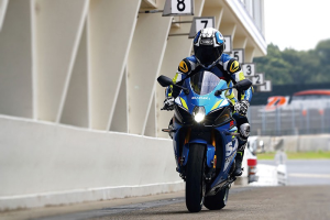 Suzuki GSX-R1000R ABS ซุปเปอร์ Track Bike ตัวแรงของทางค่าย