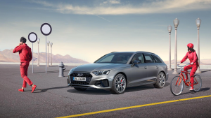 Audi A4 Avant 45 TSFI Quattro S-Line Black Edition รถยนต์สปอร์ตแวนโฉมใหม่ ปี 2021 