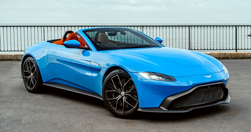 Aston Martin Vantage Roadster รถยนต์ Sport เปิดประทุนรุ่นเริ่มต้นของแบรนด์