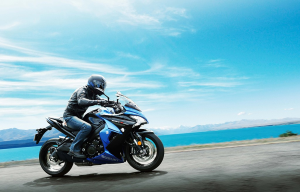 Suzuki GSX-S 1000F รถจักยานยนต์สไตล์ Street Sport Bikeที่ได้รับการสืบทอด DNA มาจากรุ่น GSX-S1000