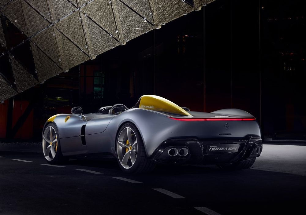 Ferrari Monza SP1 รถยนต์ Sport Car หนึ่งที่นั่ง รุ่นพิเศษจากคลาส Icona ที่ขึ้นไปคว้ารางวัล Compasso d'Oro ในปี 20203
