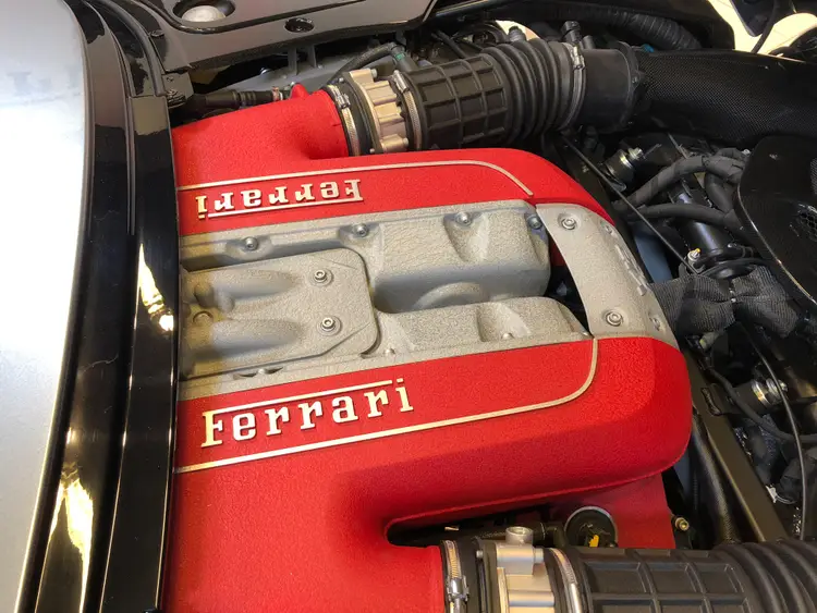 Ferrari Monza SP1 รถยนต์ Sport Car หนึ่งที่นั่ง รุ่นพิเศษจากคลาส Icona ที่ขึ้นไปคว้ารางวัล Compasso d'Oro ในปี 20209